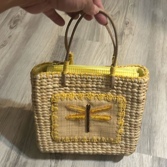 Handbags - 1990’s handwoven corn husk mini tote bag with a dragonfly appliqué and a yellow
